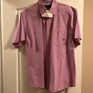Mens button down ariat shirt lightly worn short sleeve